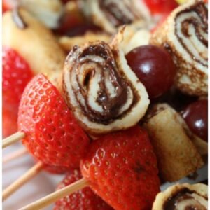 Brochetas de panqueque y nutella